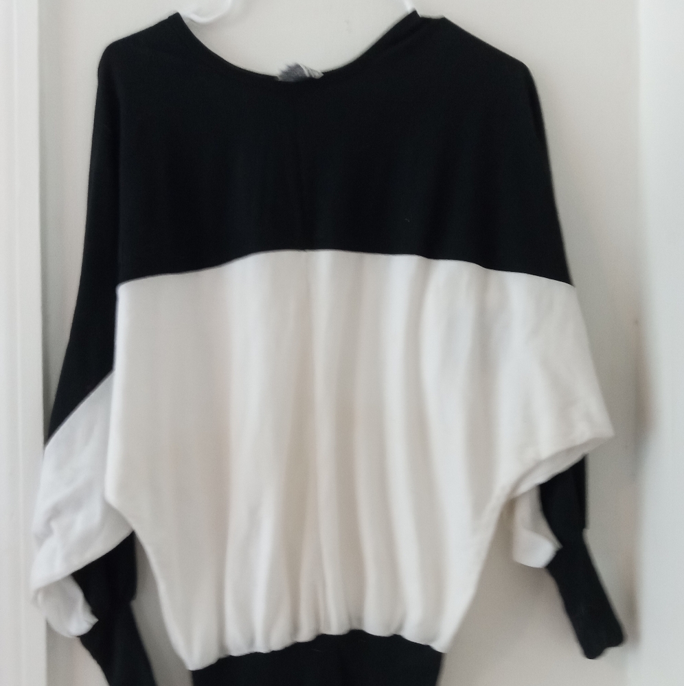 1980s black and white long sleeve